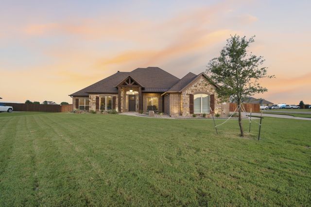 361 Crosswind Drive, Waxahachie, TX 75167