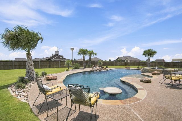 361 Crosswind Drive, Waxahachie, TX 75167