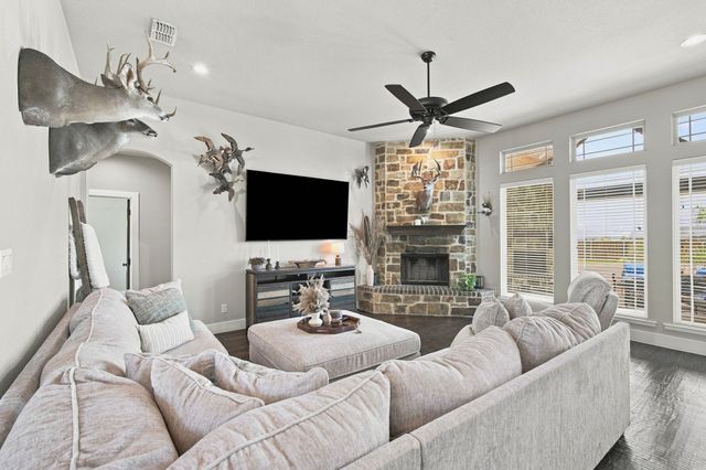 361 Crosswind Drive, Waxahachie, TX 75167