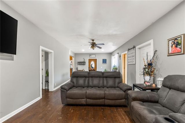 3718 N 59th Street, Kansas City, KS 66104