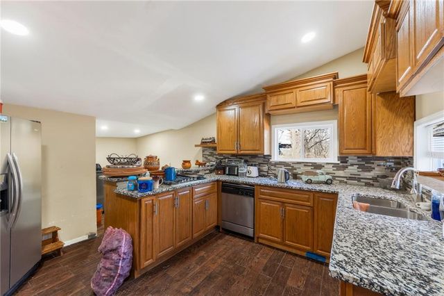 3718 N 59th Street, Kansas City, KS 66104