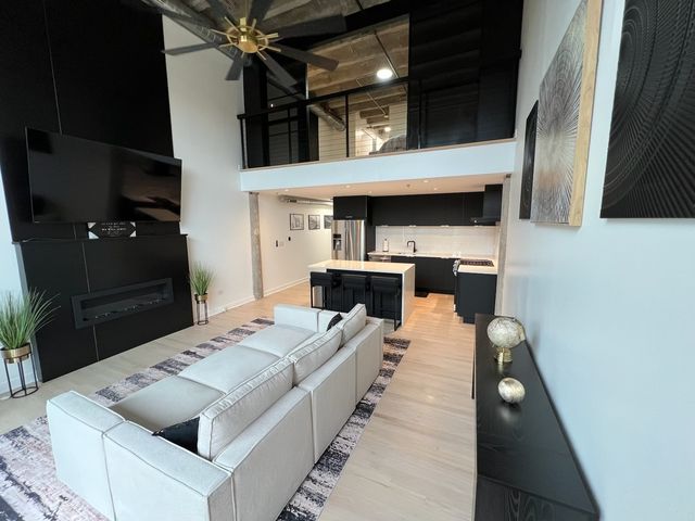 2545 S Dearborn Street 520, Chicago, IL 60616