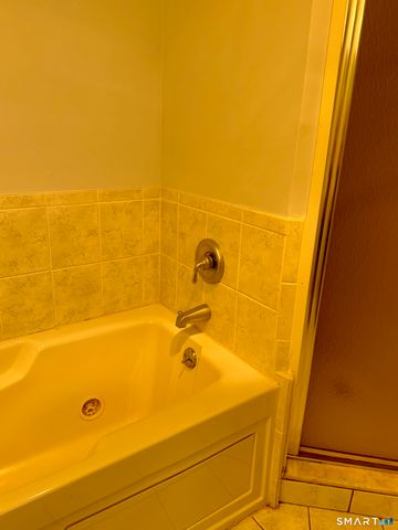 85 Harbour Close 85, New Haven, CT 06519