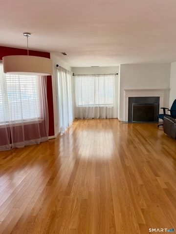 85 Harbour Close 85, New Haven, CT 06519