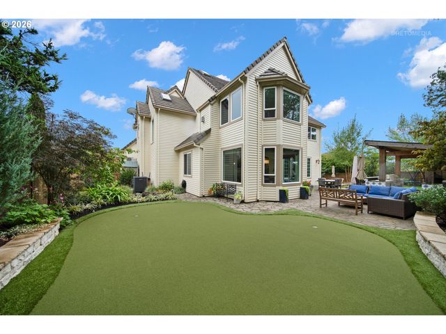 23526 Sw MCLOUGHLIN Ct, Sherwood, OR 97140