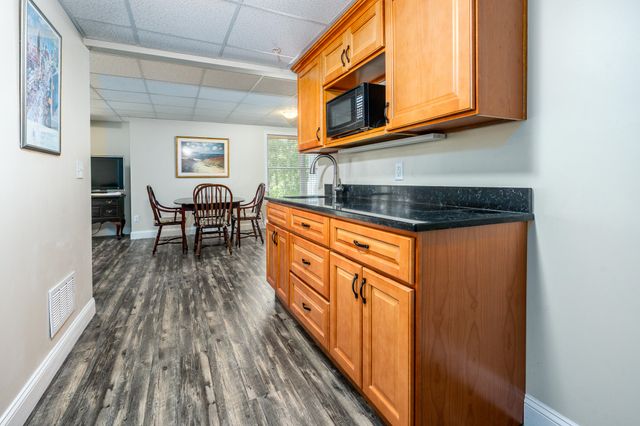68 Leisure Green Drive N UNIT 68, Mashpee, MA 02649