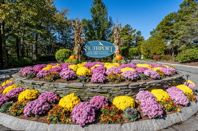68 Leisure Green Drive N UNIT 68, Mashpee, MA 02649