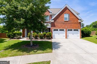 820 Sapphire Lane, Sugar Hill, GA 30518