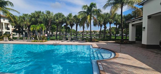 4726 MONARCH Way, Coconut Creek, FL 33073