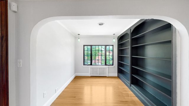 79 Woodchester Dr, Newton, MA 02467