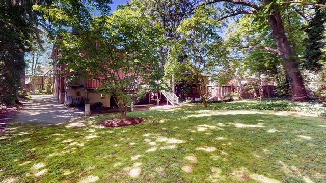 79 Woodchester Dr, Newton, MA 02467