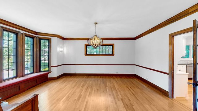 79 Woodchester Dr, Newton, MA 02467