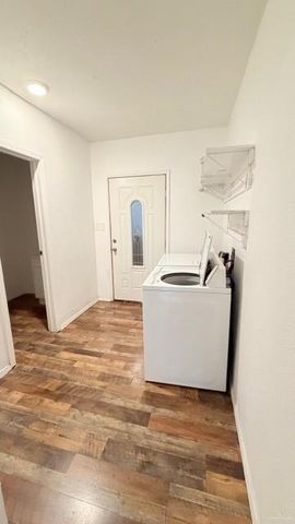 221 S Parker Road, La Feria, TX 78559