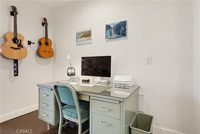 855 N Croft Avenue 302, Los Angeles, CA 90069