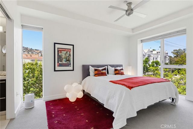 855 N Croft Avenue 302, Los Angeles, CA 90069