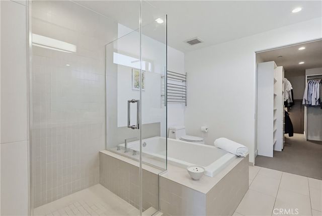 855 N Croft Avenue 302, Los Angeles, CA 90069