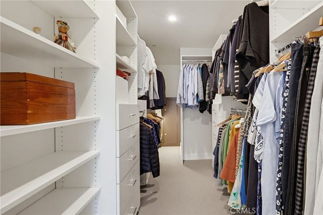 855 N Croft Avenue 302, Los Angeles, CA 90069