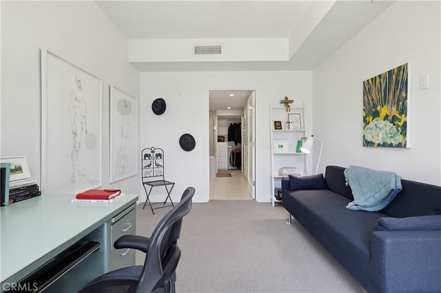 855 N Croft Avenue 302, Los Angeles, CA 90069