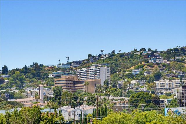855 N Croft Avenue 302, Los Angeles, CA 90069