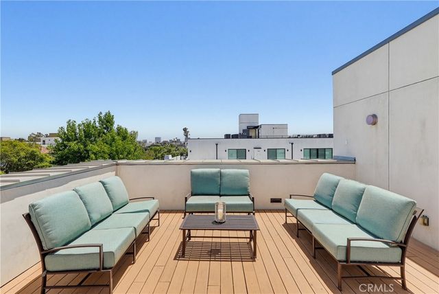 855 N Croft Avenue 302, Los Angeles, CA 90069
