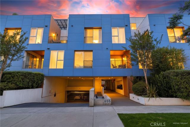 855 N Croft Avenue 302, Los Angeles, CA 90069