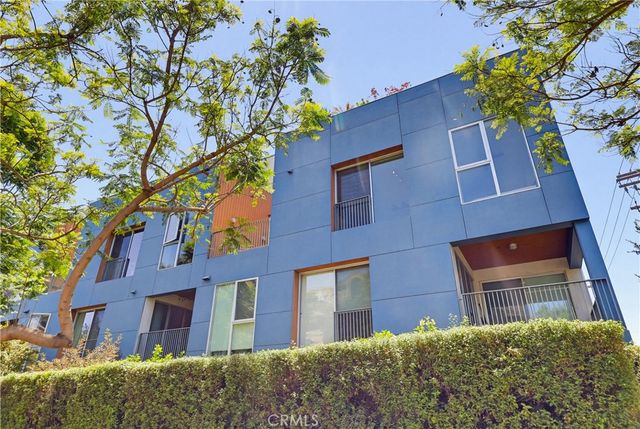 855 N Croft Avenue 302, Los Angeles, CA 90069