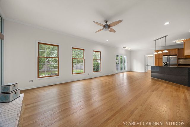 948 67th Street, Darien, IL 60561