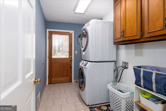 2086 Mountain Creek Court, Smoke Rise, GA 30087