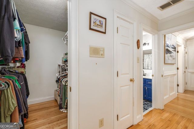 2086 Mountain Creek Court, Smoke Rise, GA 30087