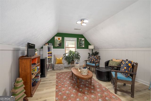 2086 Mountain Creek Court, Smoke Rise, GA 30087