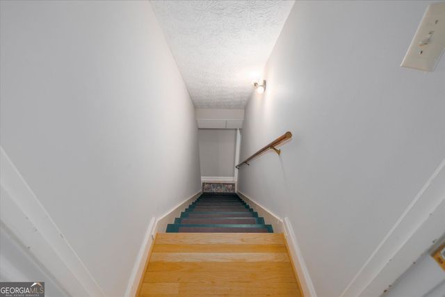 2086 Mountain Creek Court, Smoke Rise, GA 30087