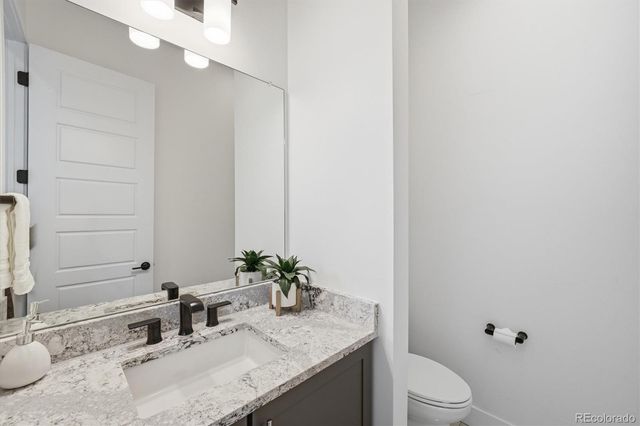 6656 Canyonpoint Road, Castle Pines, CO 80108