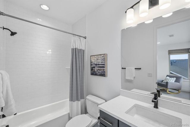 6656 Canyonpoint Road, Castle Pines, CO 80108