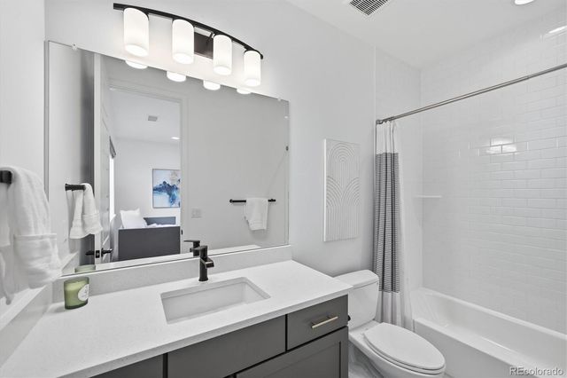 6656 Canyonpoint Road, Castle Pines, CO 80108