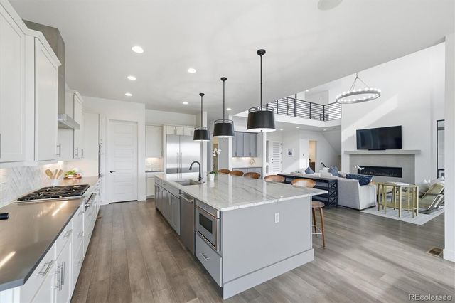 6656 Canyonpoint Road, Castle Pines, CO 80108