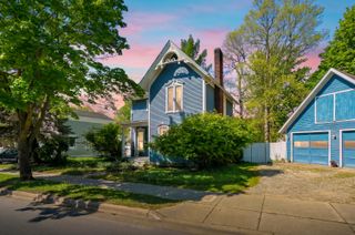 215 N Cedar Street, Allegan, MI 49010