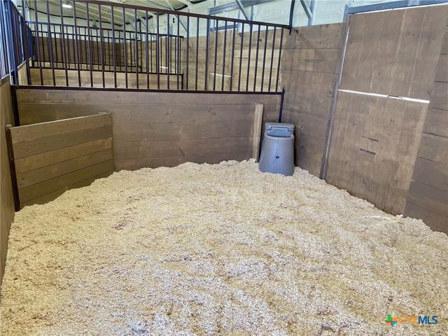 417 County Road 60, Gatesville, TX 76528