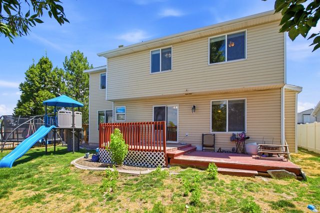 5253 S MIDLAND DR, Roy, UT 84067