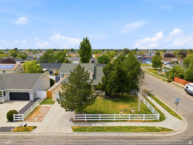 5253 S MIDLAND DR, Roy, UT 84067