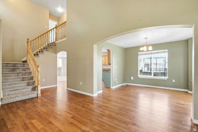 5253 S MIDLAND DR, Roy, UT 84067