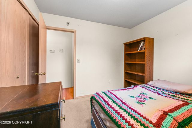 515 W Coville Lane, Palmer, AK 99645