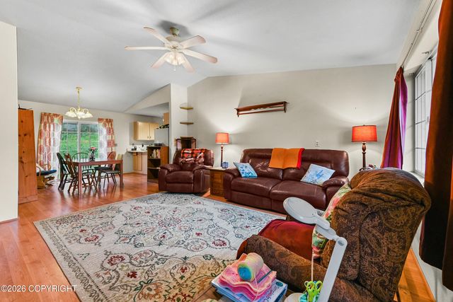 515 W Coville Lane, Palmer, AK 99645