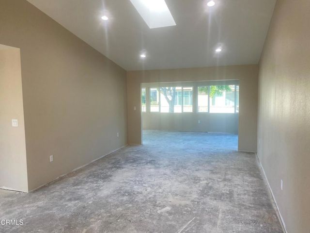 30029 Village 30, Camarillo, CA 93012