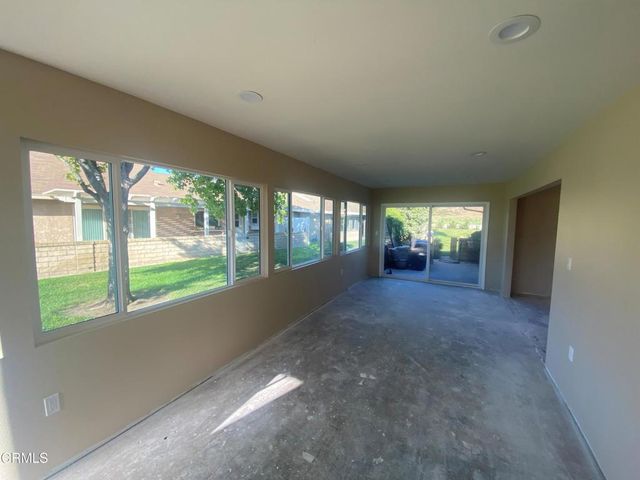 30029 Village 30, Camarillo, CA 93012