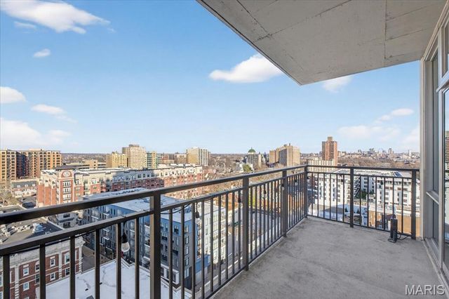 4909 Laclede Avenue 1404, St Louis, MO 63108