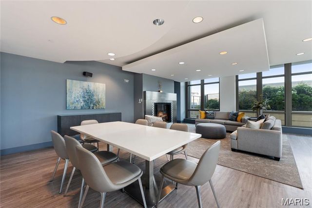 4909 Laclede Avenue 1404, St Louis, MO 63108