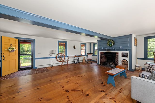 29 Kona Farm Road, Moultonborough, NH 03254