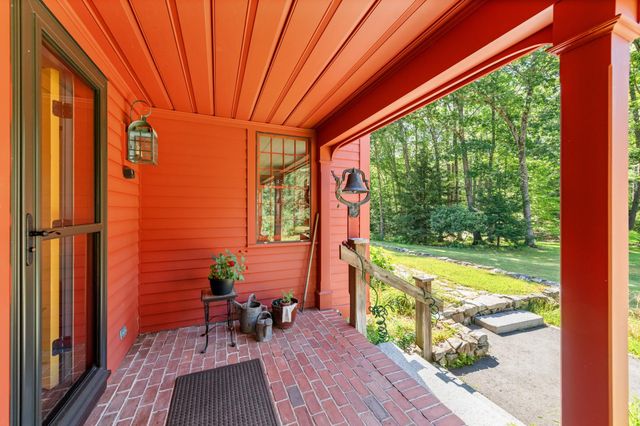 29 Kona Farm Road, Moultonborough, NH 03254