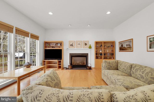 3006 NOVAK TER, Burtonsville, MD 20866