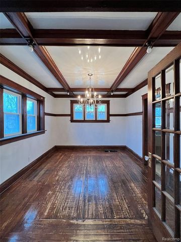 815 W Genesee Avenue, Saginaw, MI 48602